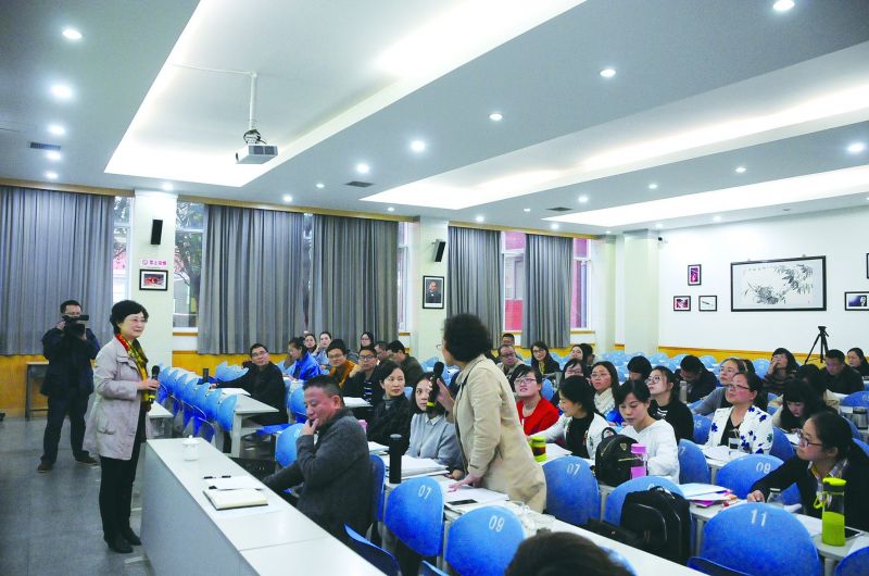 1512611655545528.jpg 德外助力教師專業(yè)成長(zhǎng).JPG