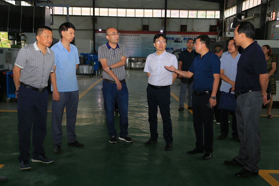 1530843574232794.jpg 調(diào)研機械實訓中心_副本.jpg