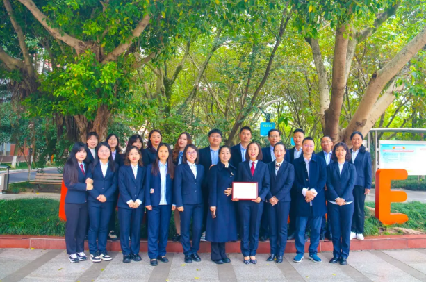 星教育 | 從“一”開(kāi)始，以愛(ài)育才：德外不變的情懷，用六年影響一生！