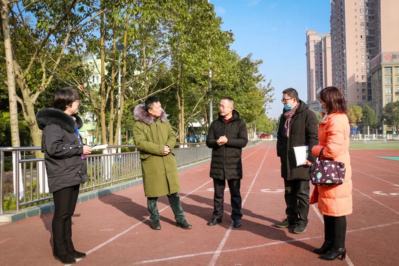 1613983742361398.jpg 德陽市民辦教育協(xié)會領(lǐng)導蒞臨繼光實驗學校指導工作.jpg