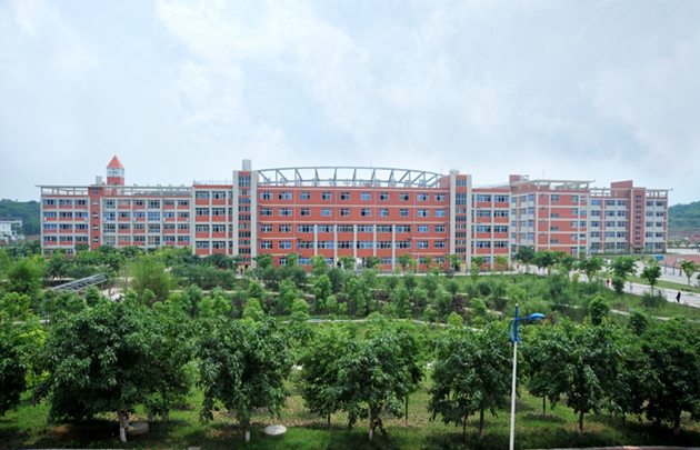 1723088216279517.jpg 1711941274368084241.jpg